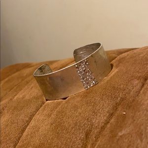 Cuff braclet